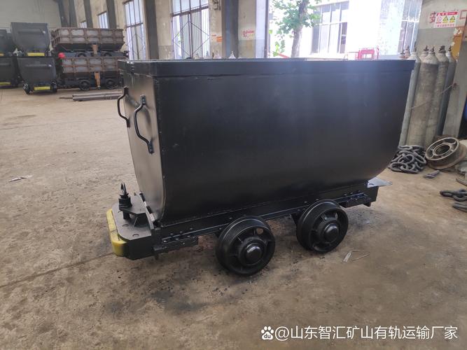 固定式矿车的卸载设备是什么? 一,核心卸载设备:翻车机 翻车机是山东